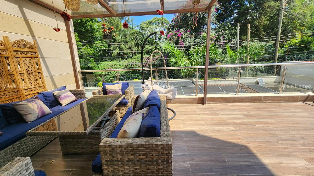 5 Bed Villa with En Suite in Lavington - 14