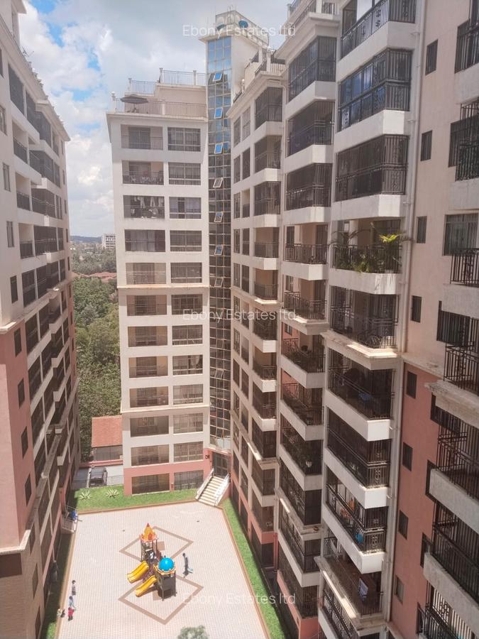 3 Bed Apartment with En Suite in Lavington - 1
