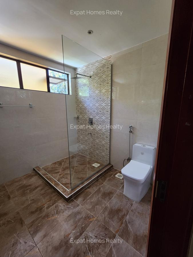 3 Bed Villa with Backup Generator in Riverside - 4