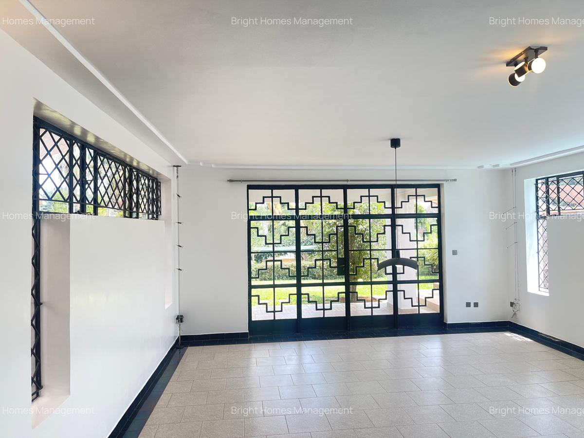 4 Bed Villa with En Suite in Runda - 9