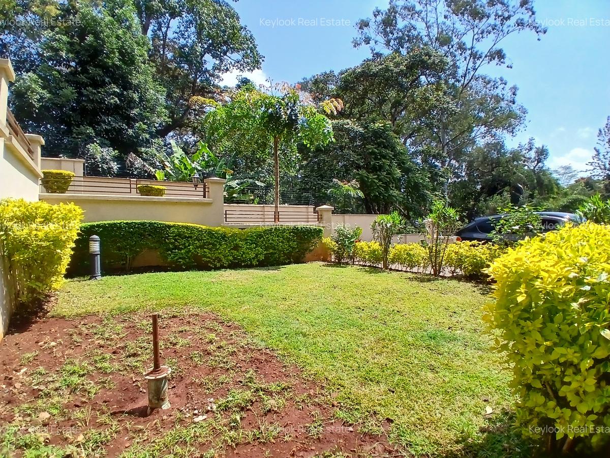 5 Bed Townhouse with En Suite at Lavington Green - 5