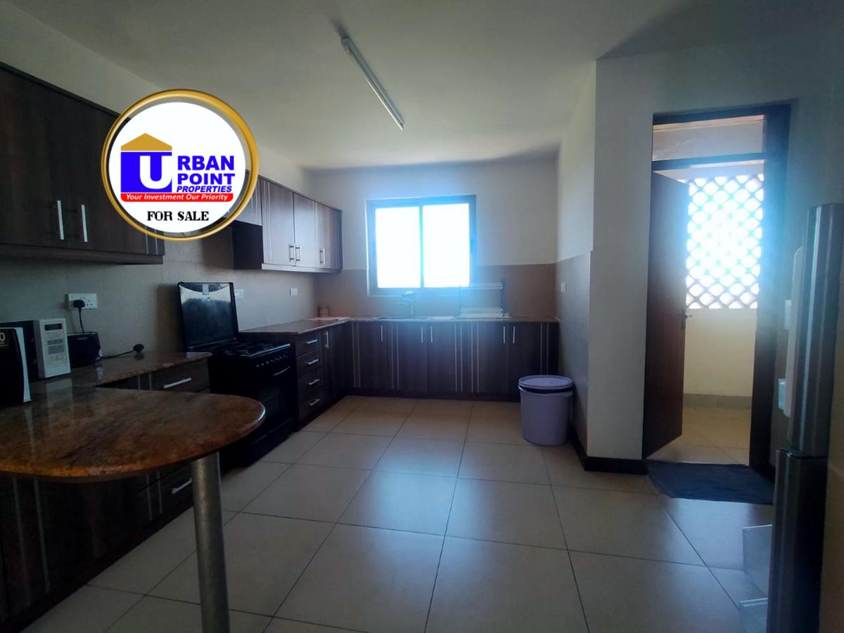 Furnished 2 Bed Apartment with En Suite at Near Serena Hotel - 15