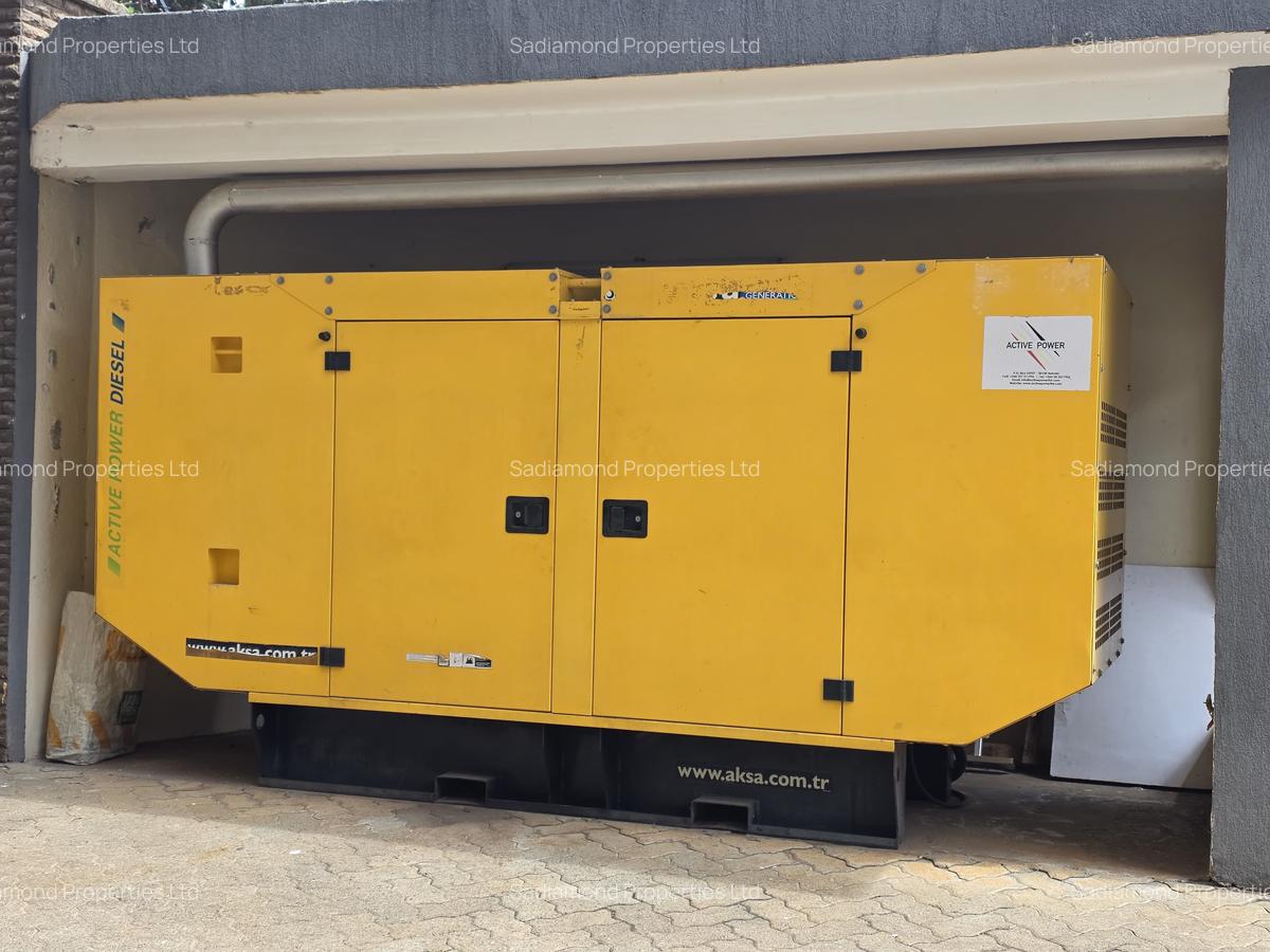 3 Bed Apartment with Staff Quarters in Westlands Area - 11