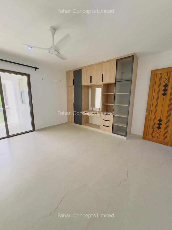 3 Bed Apartment with En Suite in Nyali Area - 14