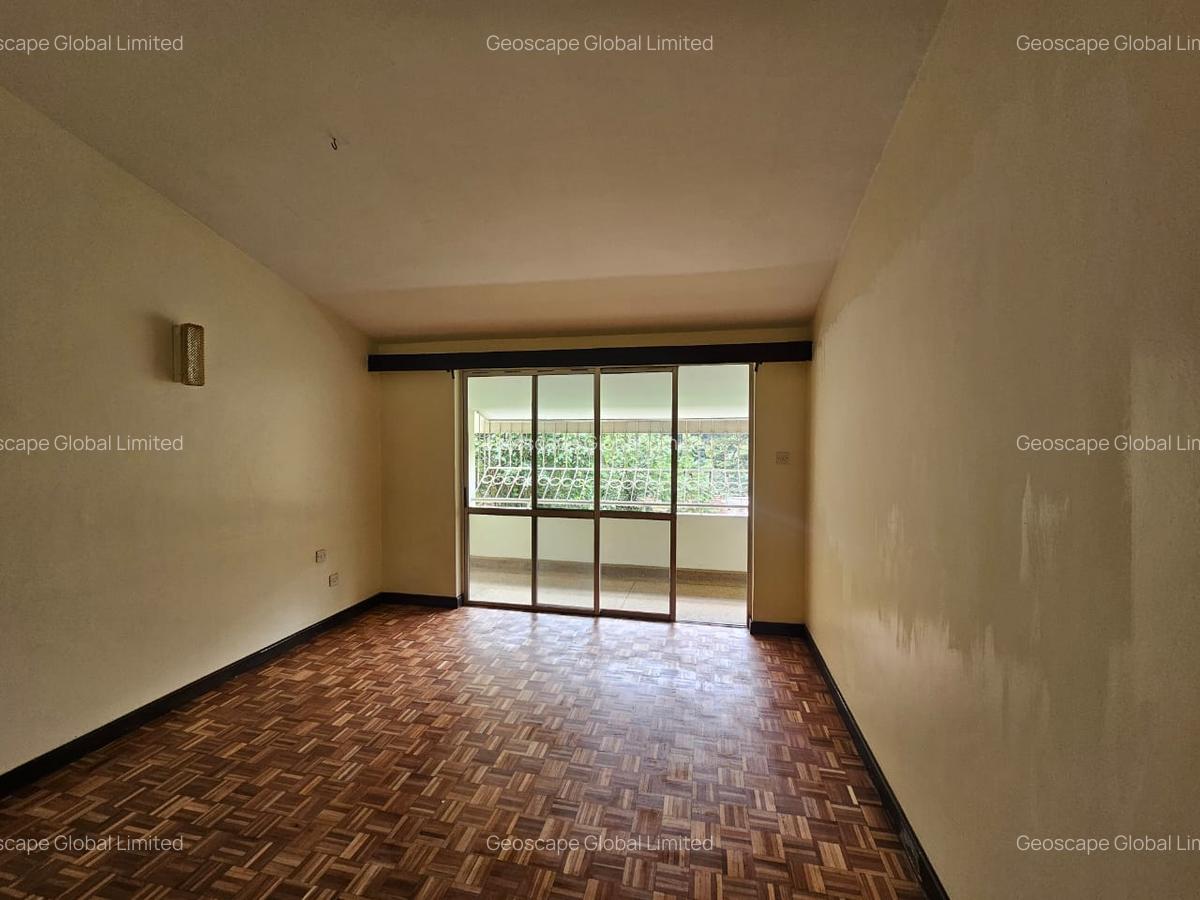 4 Bed Townhouse with En Suite in Spring Valley - 10