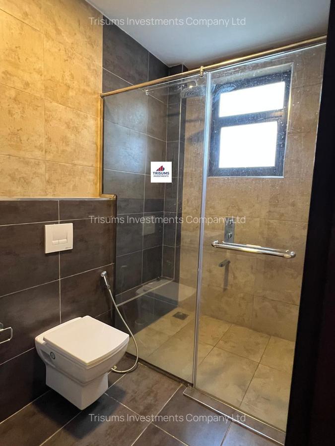 4 Bed Apartment with En Suite in Westlands Area - 16