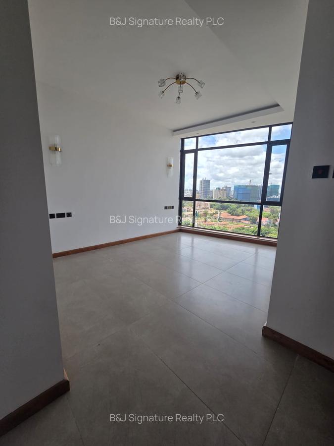 3 Bed Apartment with En Suite in Riverside - 19