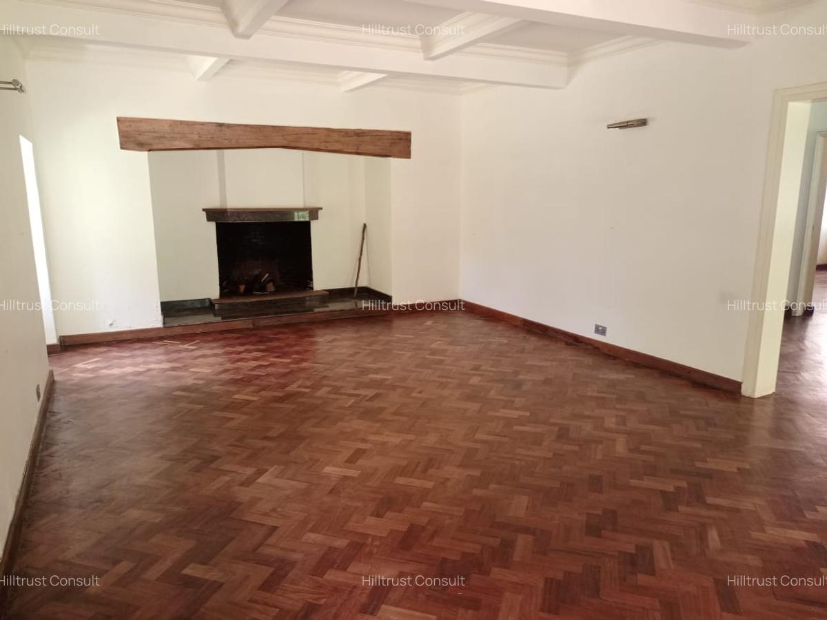 4 Bed House with En Suite in Muthaiga - 9