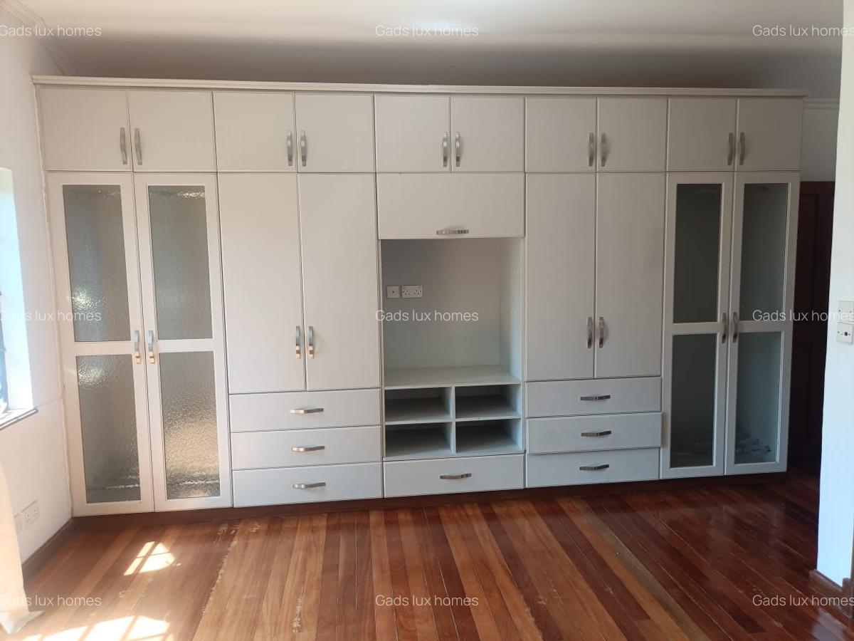 4 Bed Villa with En Suite at Runda - 11