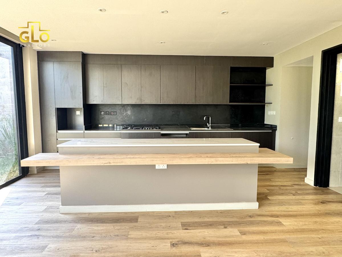 3 Bed Townhouse with En Suite in Kiambu Road - 5