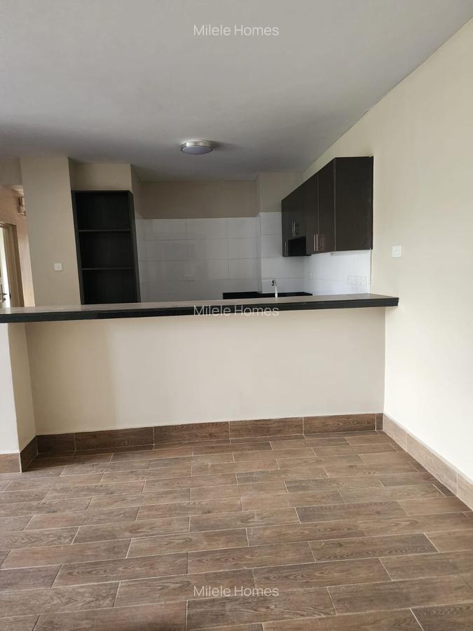 Serviced 2 Bed Apartment with En Suite at Isk - 9