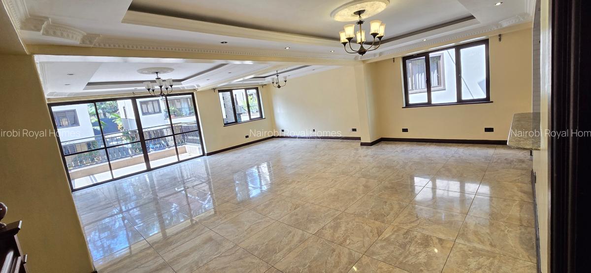5 Bed Townhouse with En Suite at Lavington Green - 20