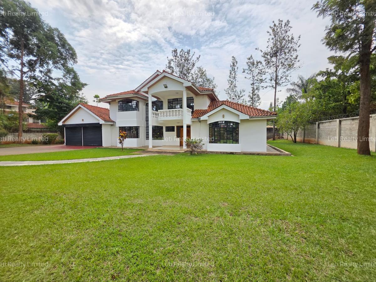 5 Bed House with En Suite in Runda - 2