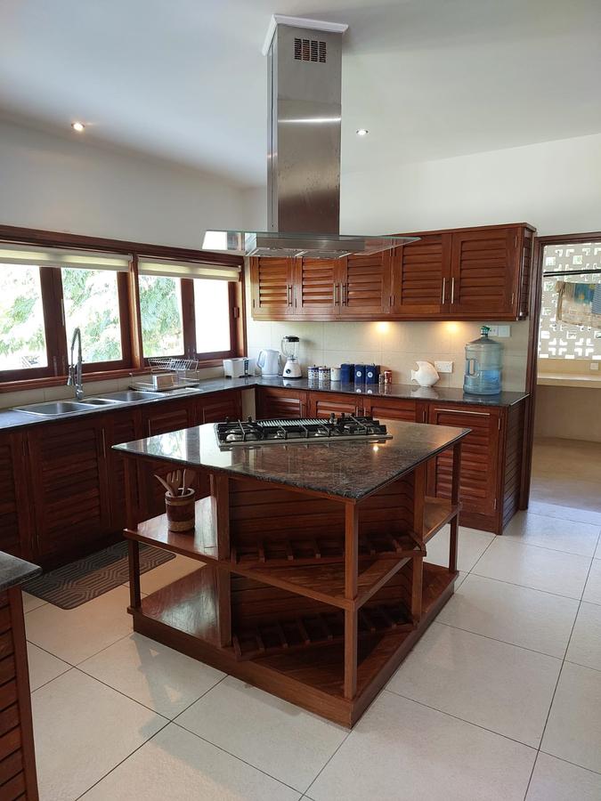 Furnished 3 Bed Apartment with En Suite at Cement Road - 10