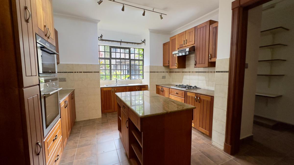 4 Bed Townhouse with En Suite at Peponi Road - 8