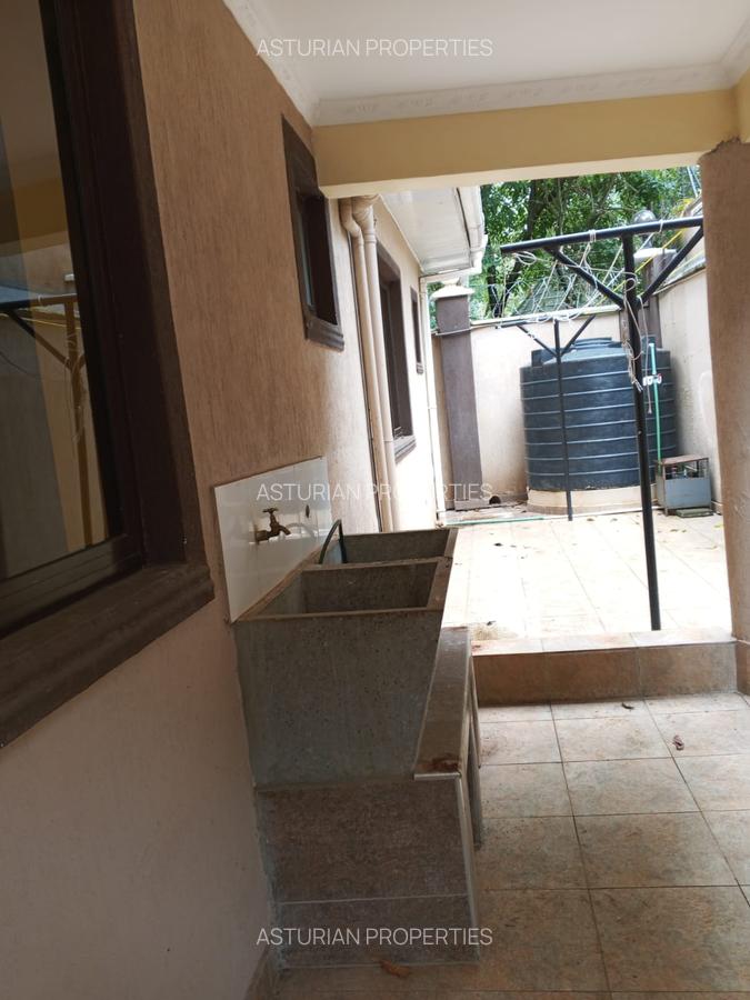 4 Bed Townhouse with En Suite in Lavington - 16