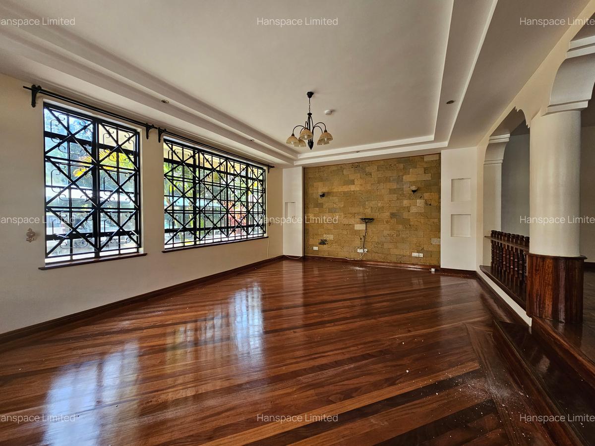 5 Bed Townhouse with En Suite in Kileleshwa - 3