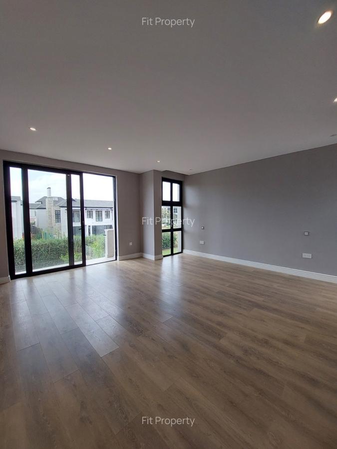 5 Bed House with Swimming Pool in Runda - 12