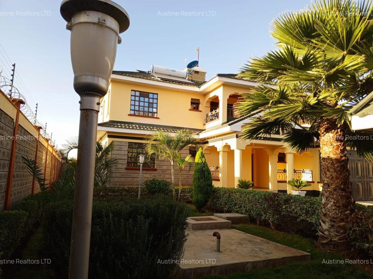 4 Bed Townhouse with En Suite at Namanga Road - 2