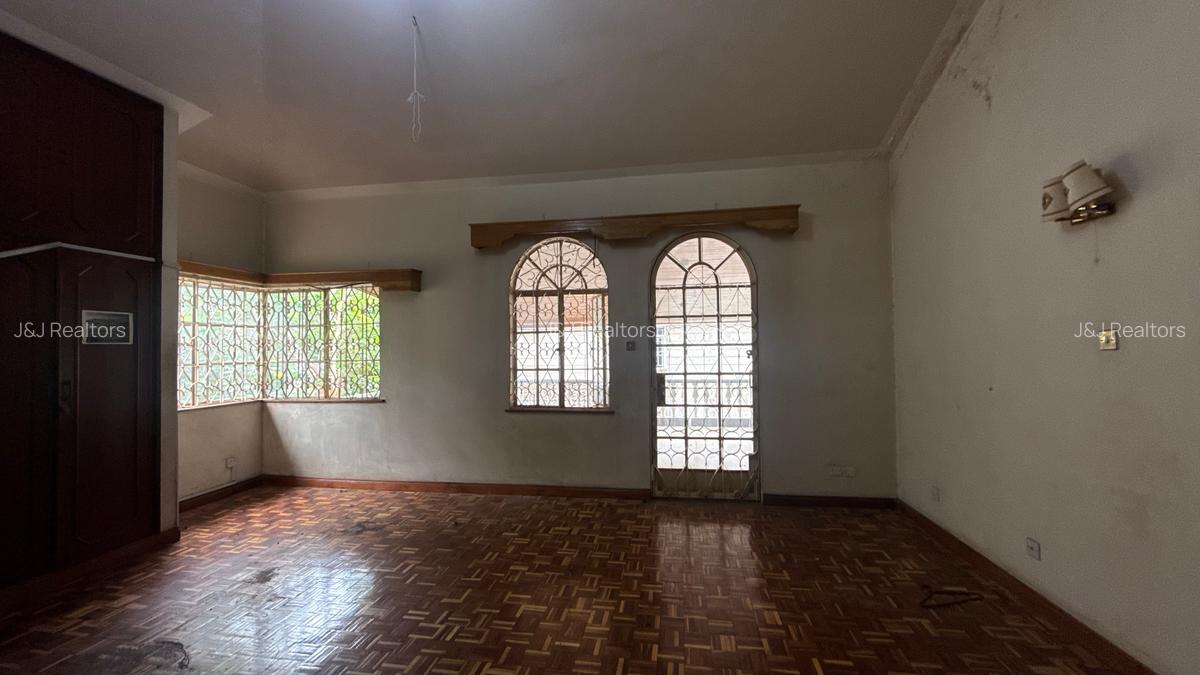 Commercial Property with Service Charge Included in Lavington - 13