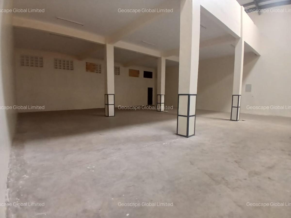 6,778 ft² Warehouse with Parking in Ruaraka - 4