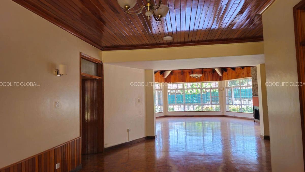 4 Bed House with En Suite at Loresho - 14