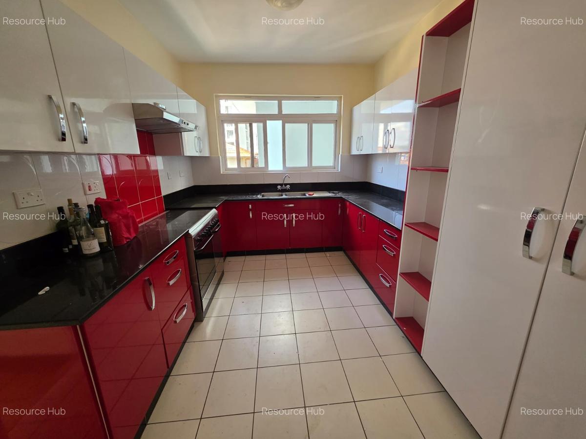 3 Bed Apartment with En Suite at Off Brookside Drive - 8