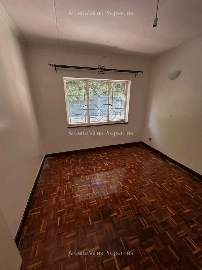 4 Bed Townhouse with En Suite in Kilimani - 13