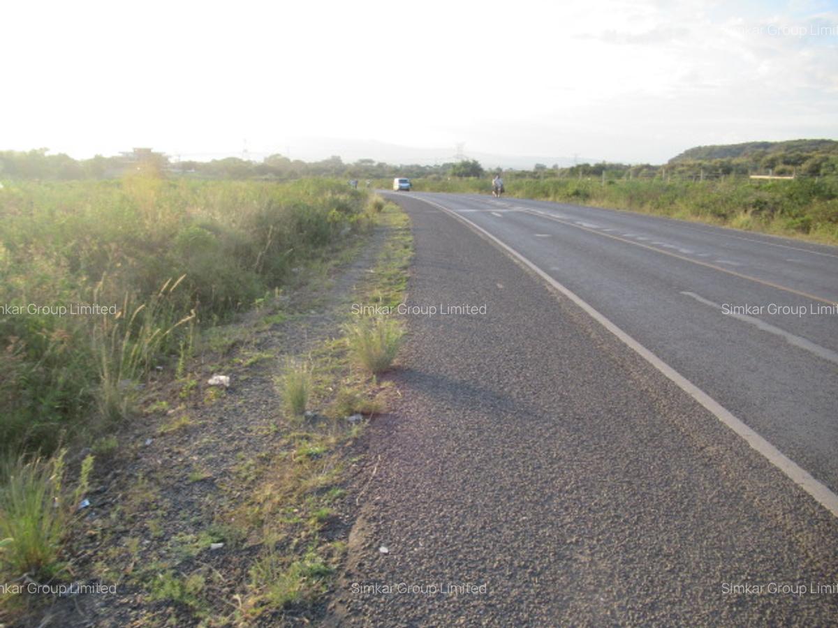 15 ac Land at Off Nairobi-Nakuru Rd - 3