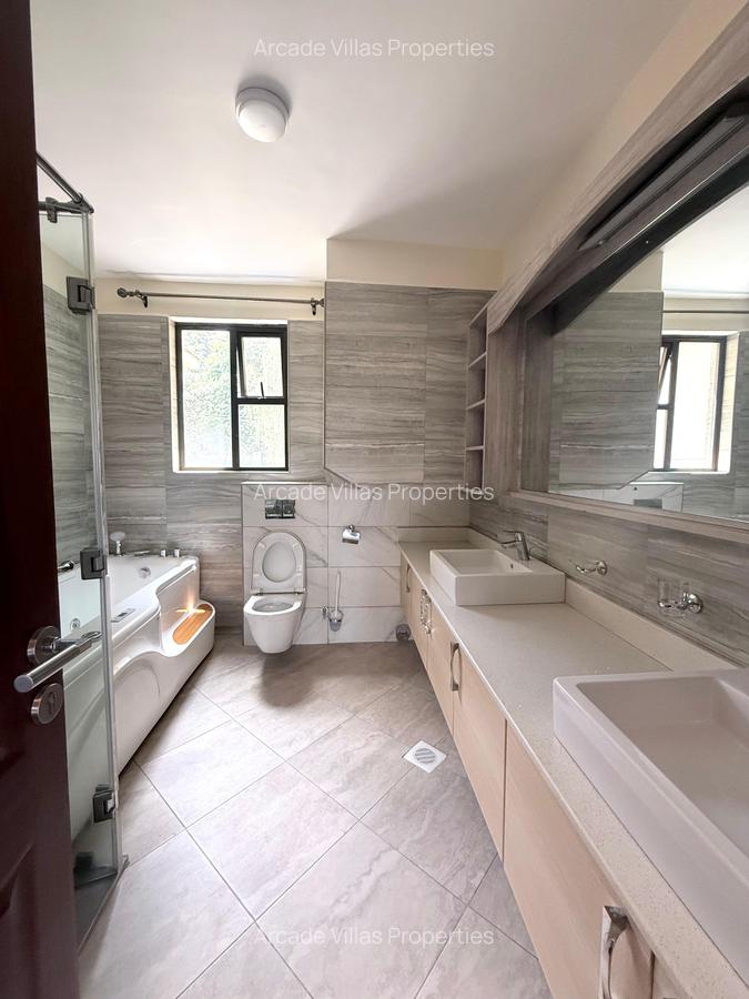 5 Bed Townhouse with En Suite in Lavington - 13