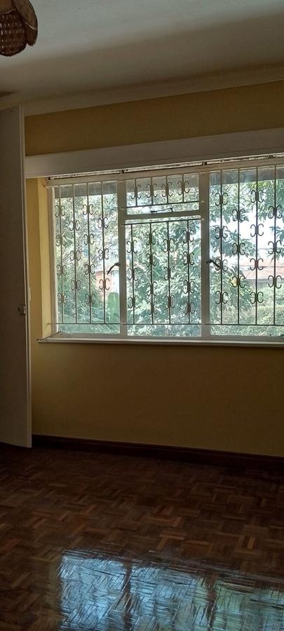2 Bed Townhouse with En Suite in Lavington - 9