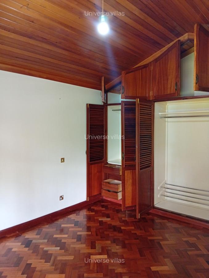 1 Bed House with En Suite at Karen Java - 13