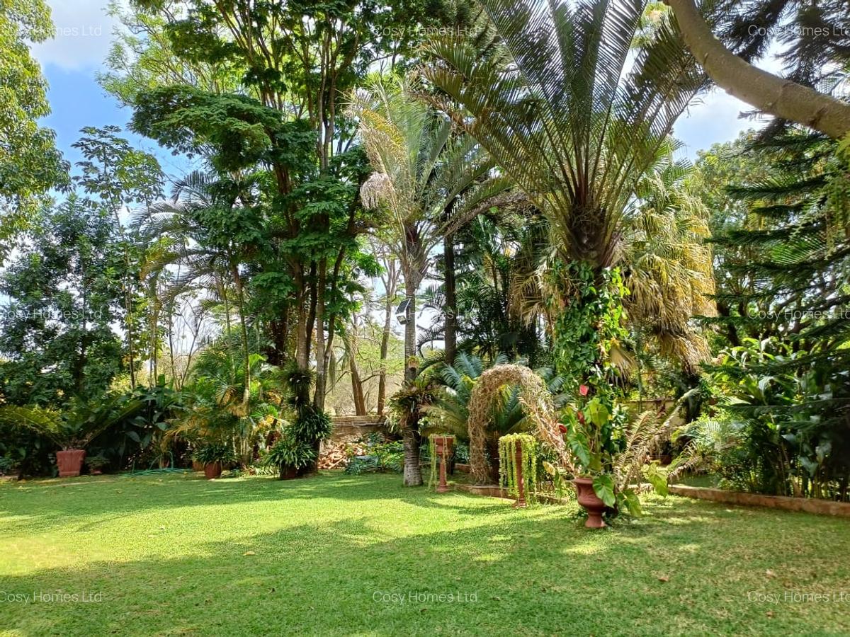 2 Bed Villa with En Suite at Drive - 9