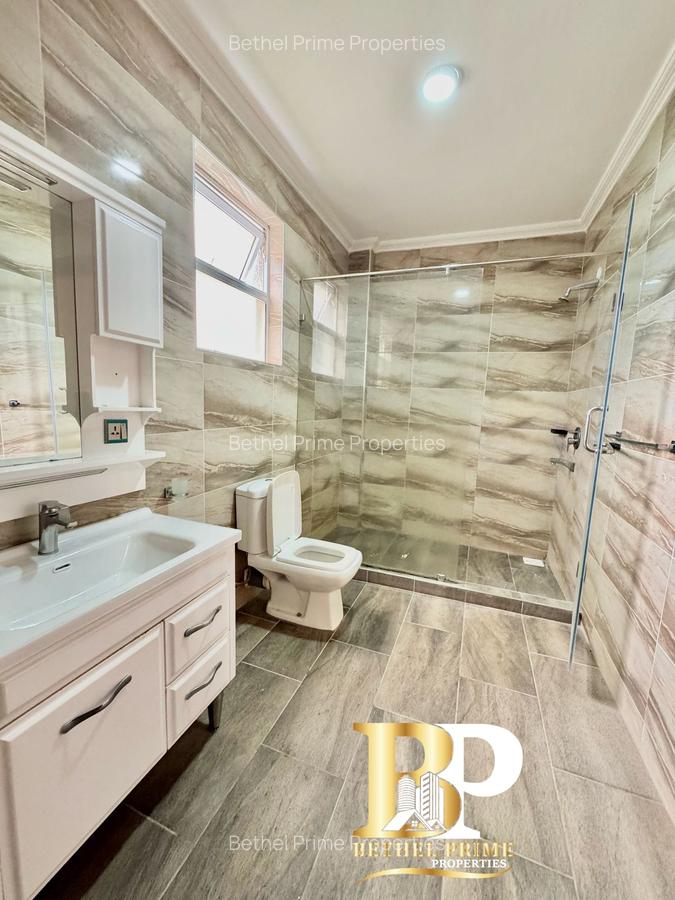 3 Bed Apartment with En Suite in Riverside - 20