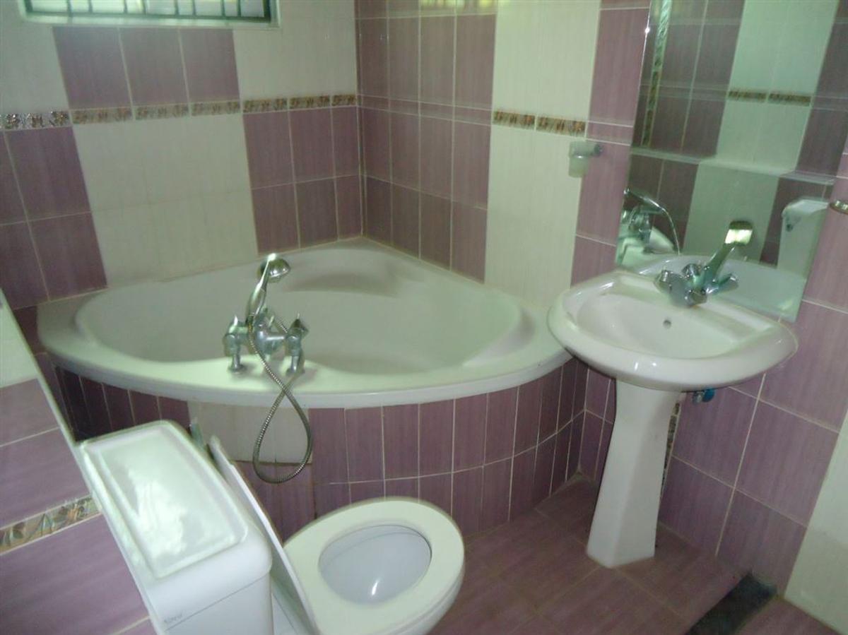 3 Bed Apartment with En Suite in Nyali Area - 9