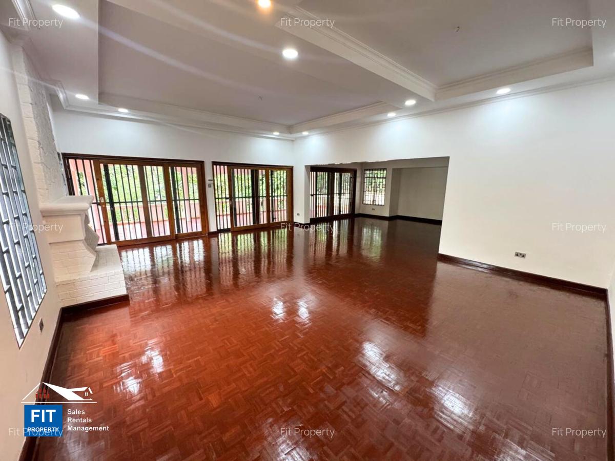 4 Bed Villa with En Suite in Muthaiga - 2