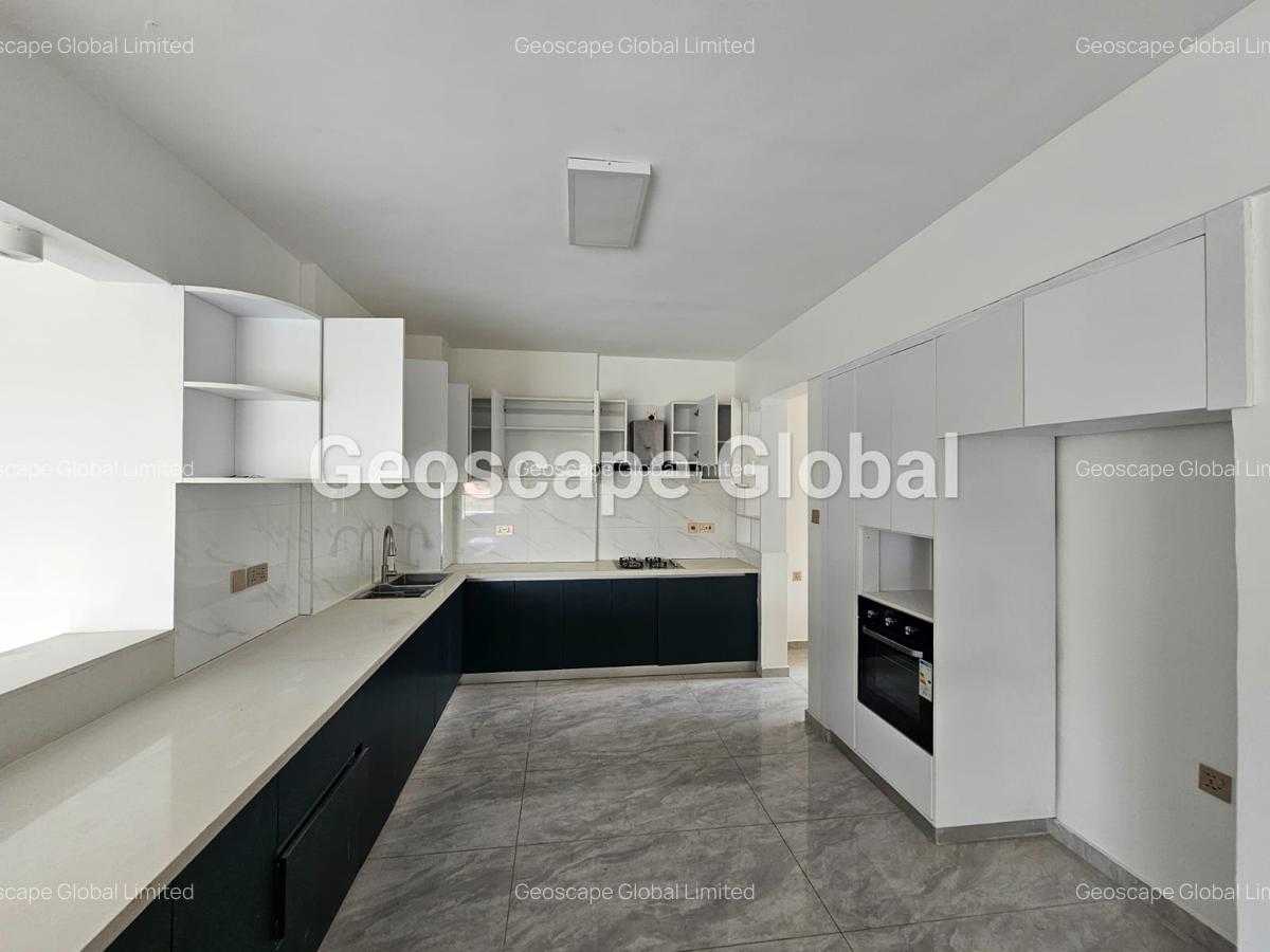 4 Bed Apartment with En Suite in Lavington - 4