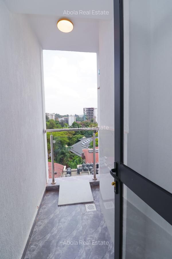 Serviced 1 Bed Apartment with En Suite in Riverside - 3