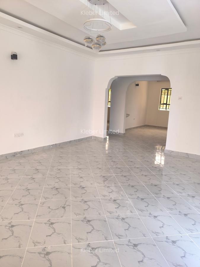 3 Bed House with En Suite in Kitengela - 8