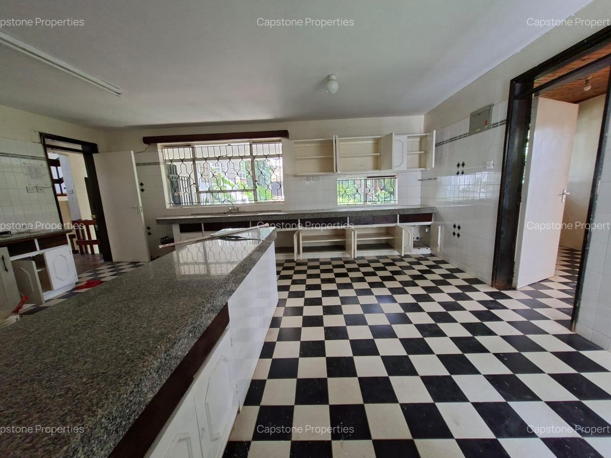 5 Bed House with En Suite in Gigiri - 9