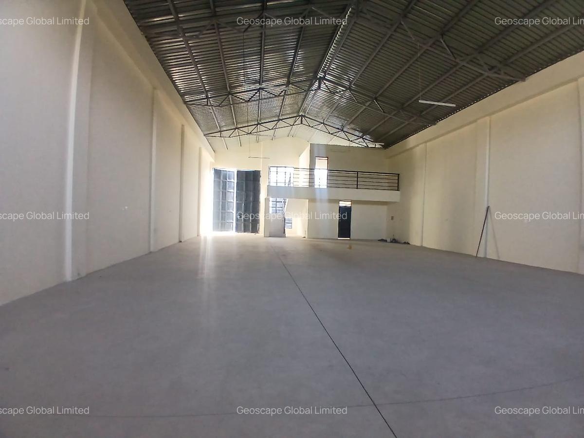 4,100 ft² Warehouse with Parking in Ruiru - 1