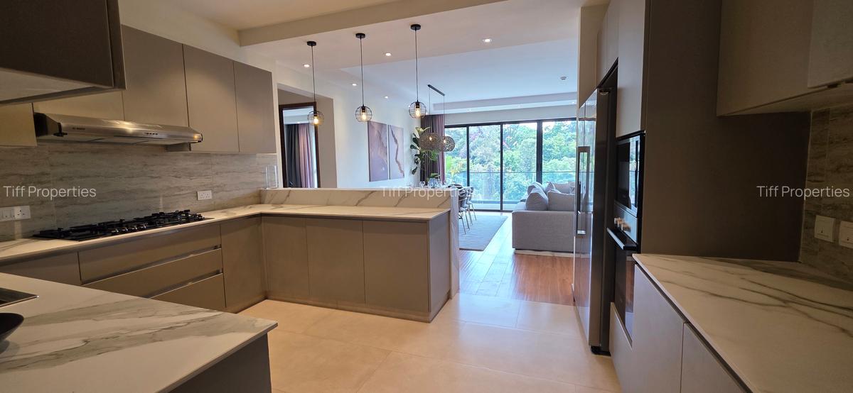 3 Bed Apartment in Riverside - 15