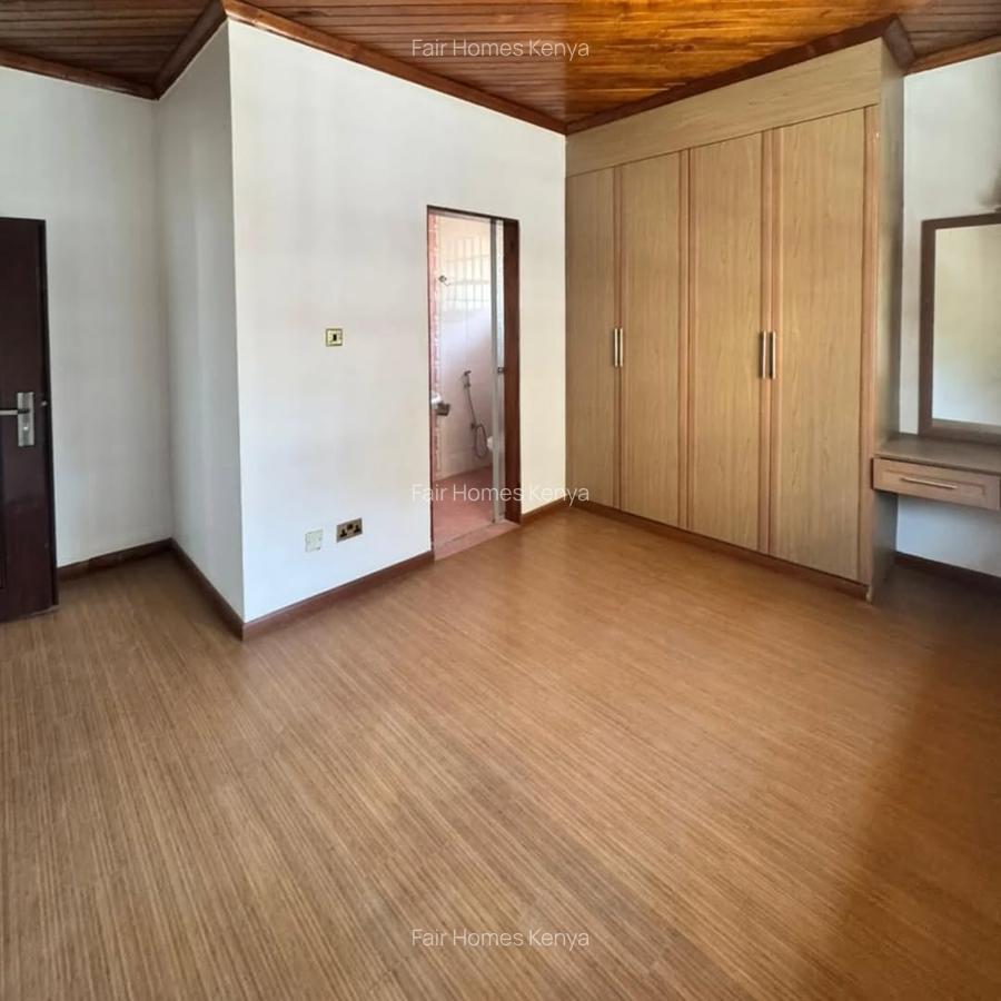 5 Bed Townhouse with En Suite at Convent Drive - 7