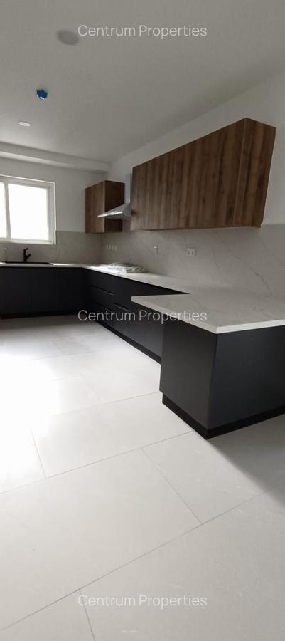 2 Bed Apartment with En Suite at Westlands - 12