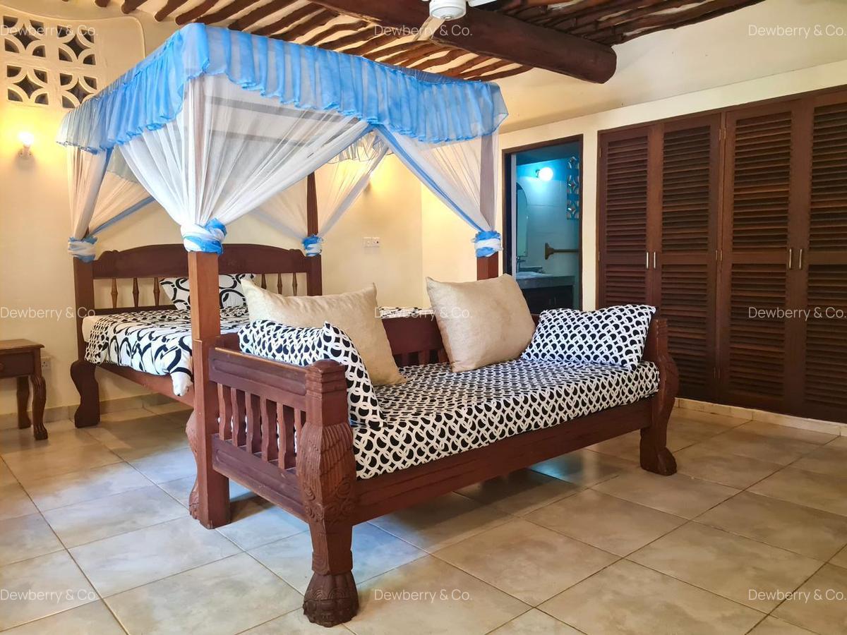 5 Bed Villa with En Suite at Diani - 14