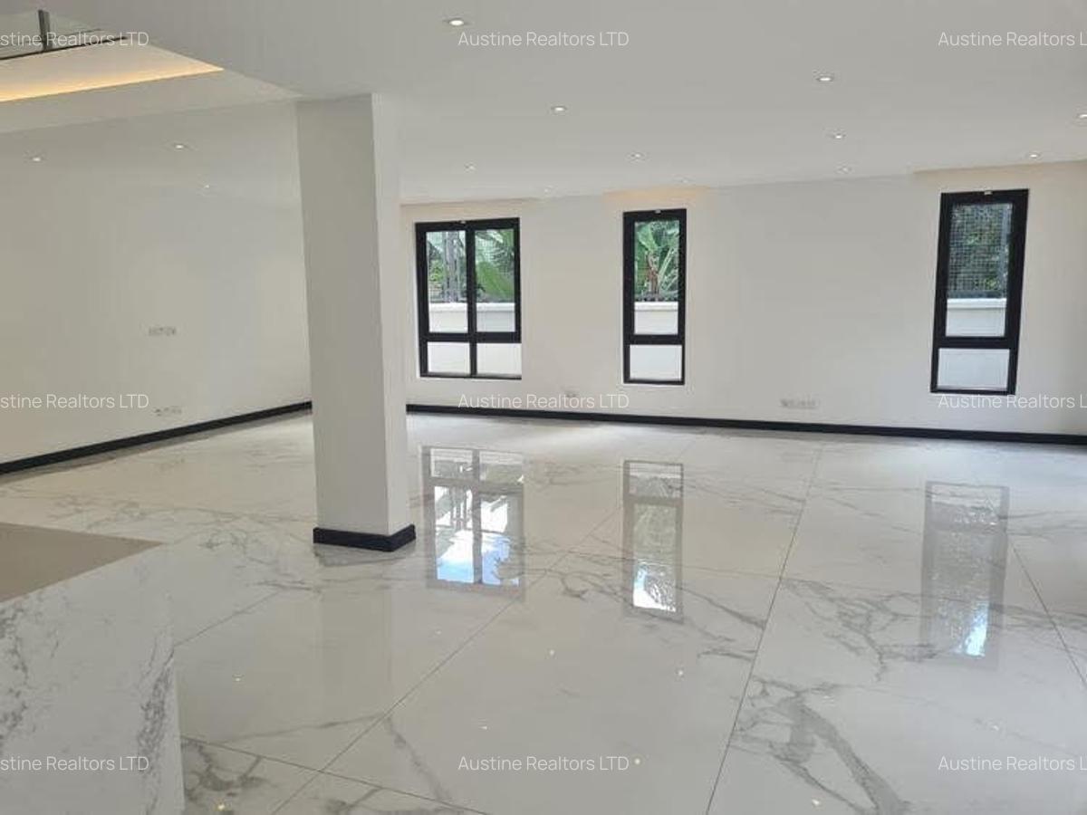 5 Bed Townhouse with En Suite at Peponi Road - 8