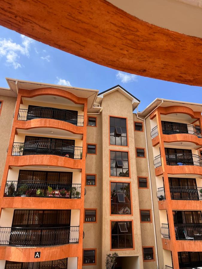 3 Bed Apartment with En Suite in Lavington - 1