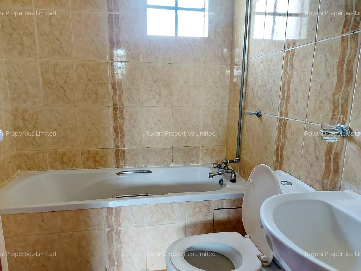 3 Bed Villa with En Suite at Fourways Junction Estate - 16