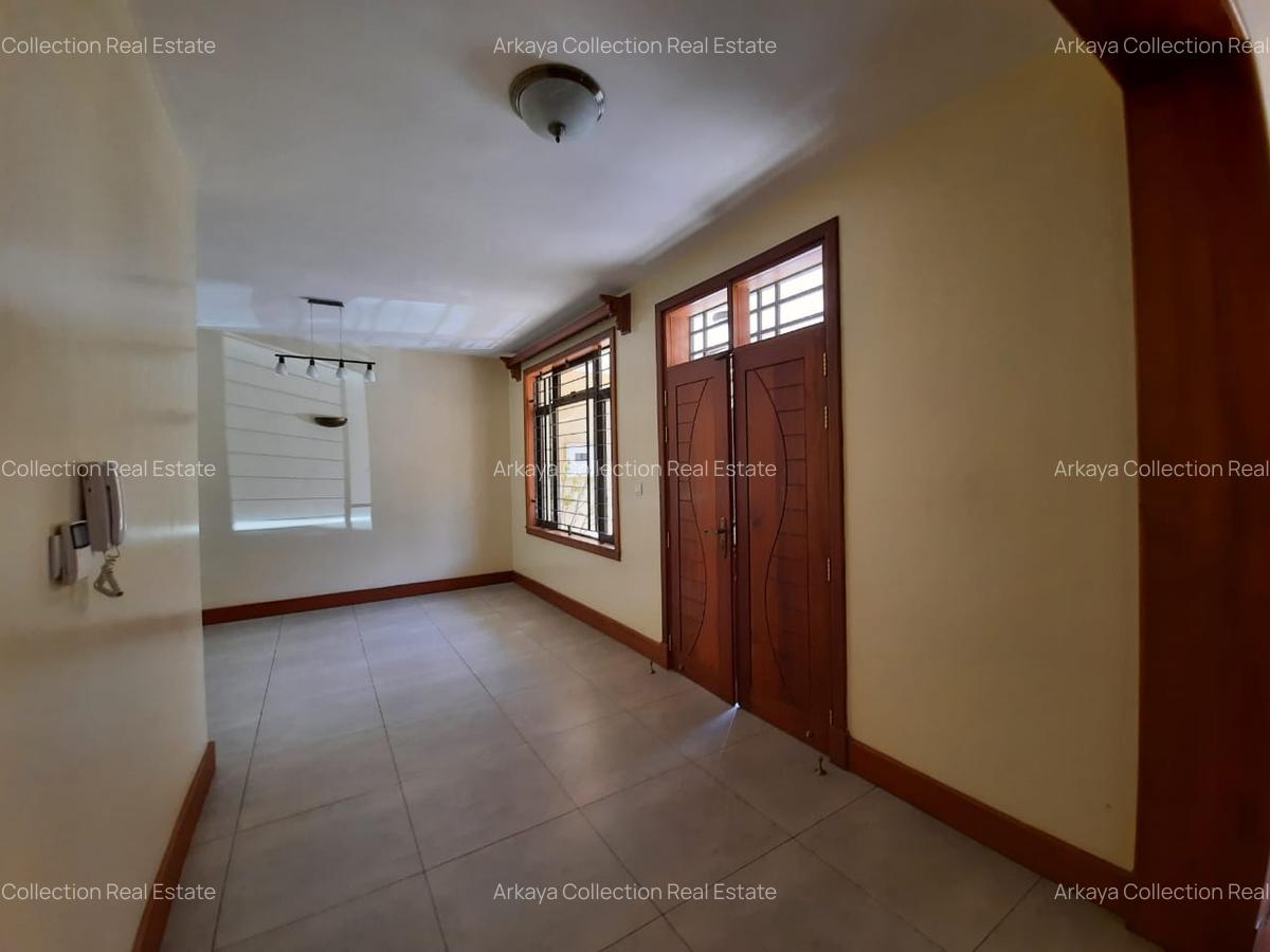 5 Bed Townhouse in Lavington - 3