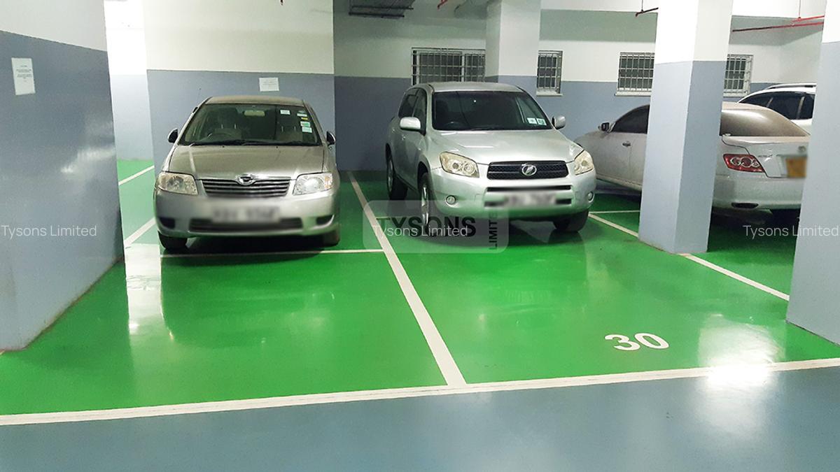 3 Bed Apartment with En Suite in Parklands - 11